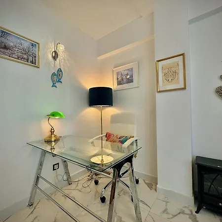 Central 10 W Terrace By Homing