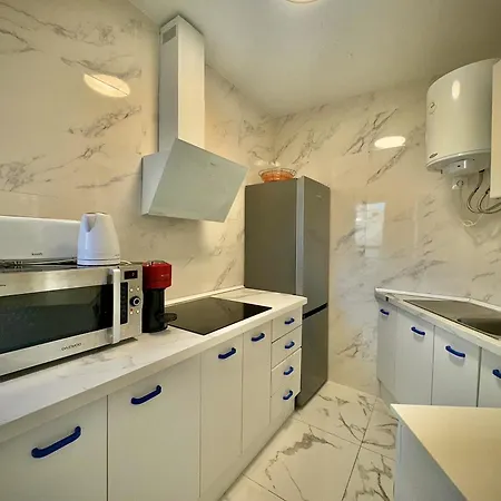 Central 10 W Terrace By Homing Marbella